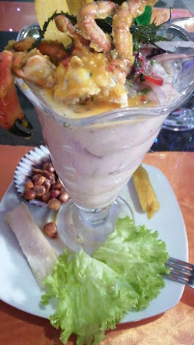 Av. Húsares de Junín 385, Trujillo 13008