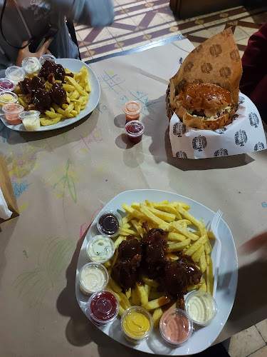 Comentarii opinii despre MONTAGU hamburguesas