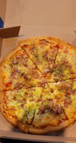 Opinii despre Piazza Restobar Pizzeria în Yanahuara - Gastronomía y hostelería