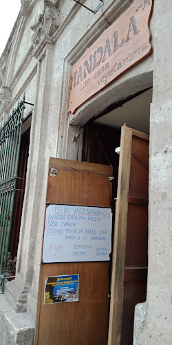 Mandala Restaurant Vegetariano - Gastronomía y hostelería