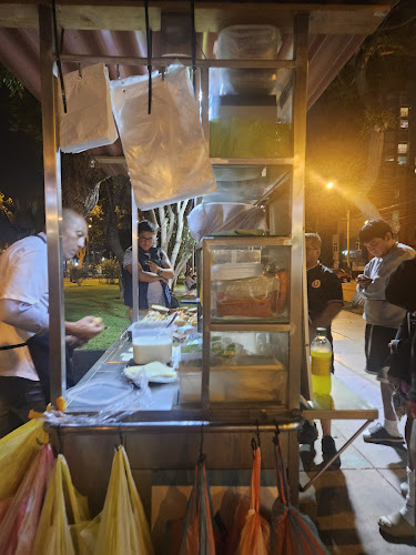 CANITO (Hamburguesas) - Lima