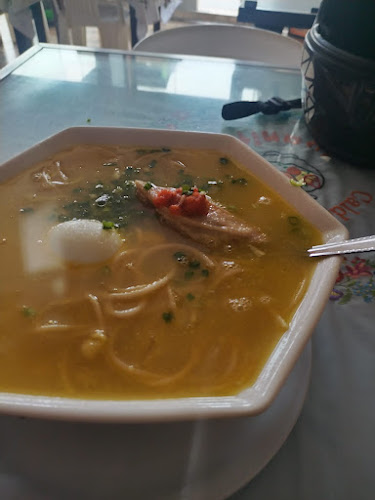 Caldo de gallina Juanita - Sunampe