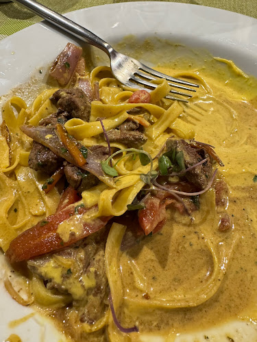 Yuraq Restaurant - Gastronomía y hostelería