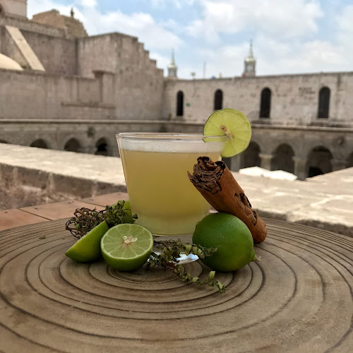 Maska Subs Food & Drinks - Gastronomía y hostelería