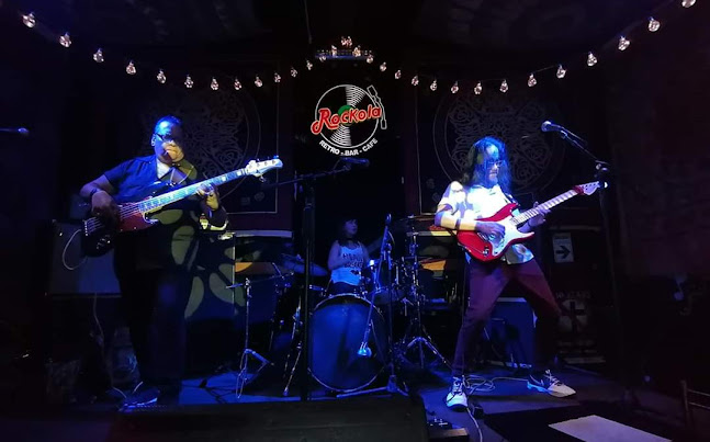 Opinii despre Rockola Retro Bar Café în Huacho - Gastronomía y hostelería