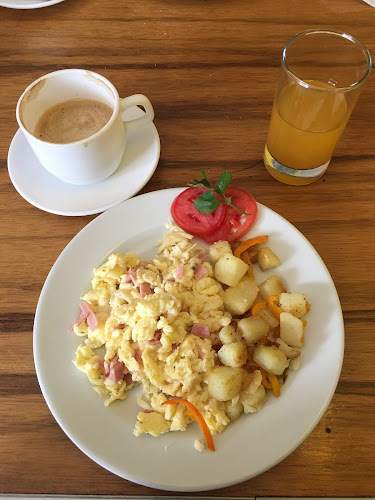 Comentarii opinii despre California Café