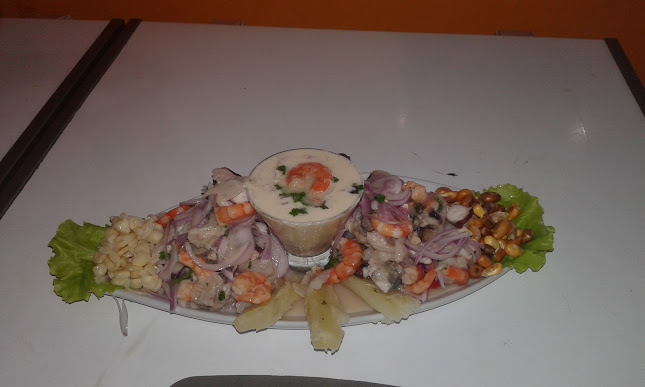 Pollería Entre Brasas - Colán