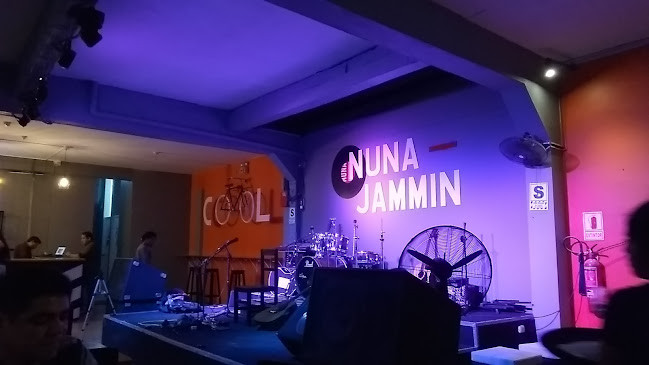 Urbanización Jardín, Av. José De Lama Mz. A1 Lote 13, Sullana 20103