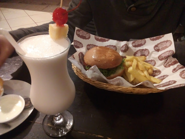 Comentarii opinii despre Cusnina Coffee Grill