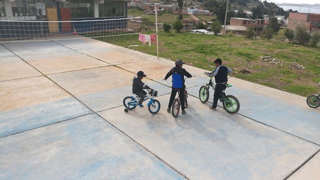 Lully's Café bar - Juli