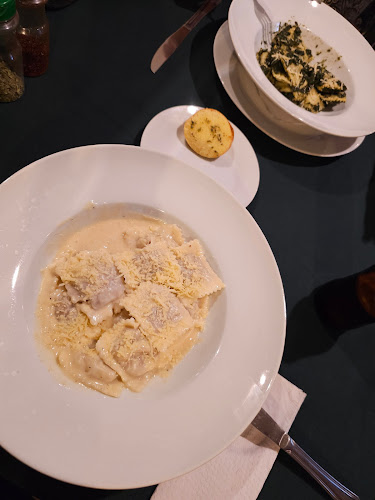 Opinii despre Stradivarius Pizzeria Cafe Bar în Huanchaco - Gastronomía y hostelería