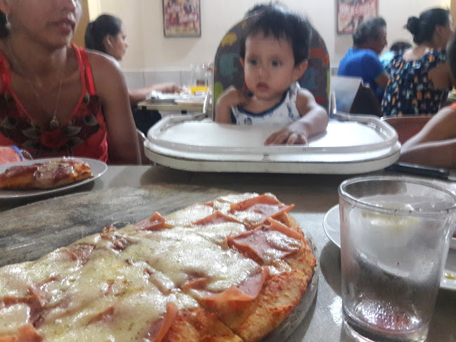 Opinii despre Pizza Hot în Iquitos - Gastronomía y hostelería