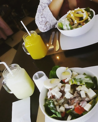 Salon de Cafe Blanqui