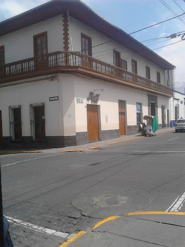 C. Rivero 300-312, Arequipa 04001