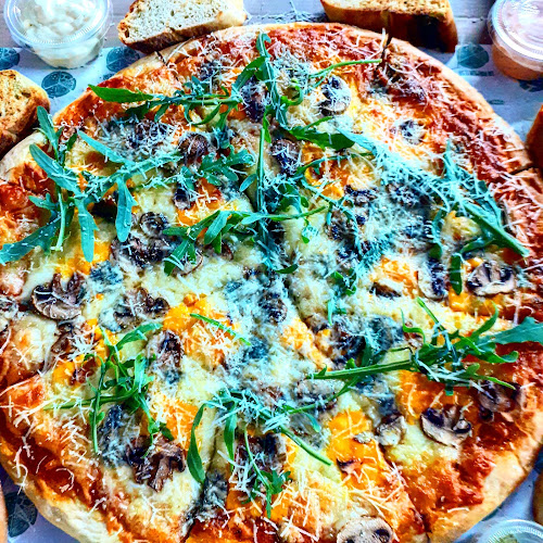 Av. Manuel Villarán 840, Surquillo 15038