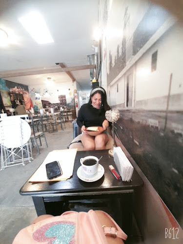 "Orbezitos" Panaderia & Cafe - Gastronomía y hostelería