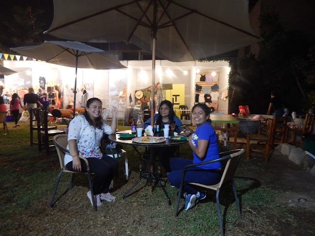 Comentarii opinii despre Boulevard 325