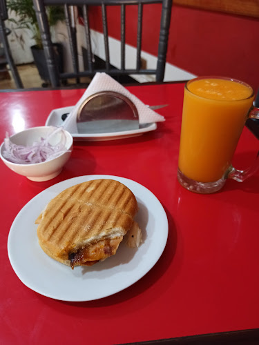 Opinii despre Pavo Centro Yumiko în Tumbes - Gastronomía y hostelería