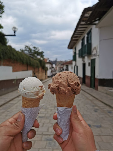 Comentarii opinii despre Fridom: Helados Artesanales