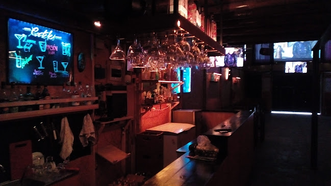 Opinii despre PIRAAT Restaurante - Video Pub în San Vicente de Cañete - Gastronomía y hostelería