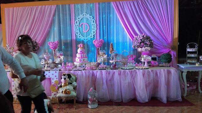 Restaurant y Coliseo Julia Esther - Gastronomía y hostelería