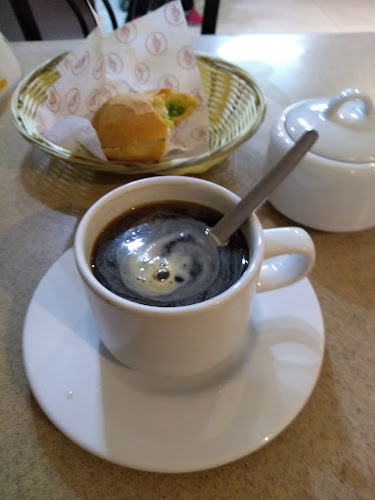 Opinii despre SCAFÉ Cafetería Hamburguesas în Huacho - Gastronomía y hostelería