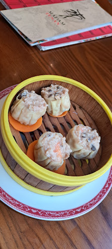 Comentarii opinii despre Madam Tusan