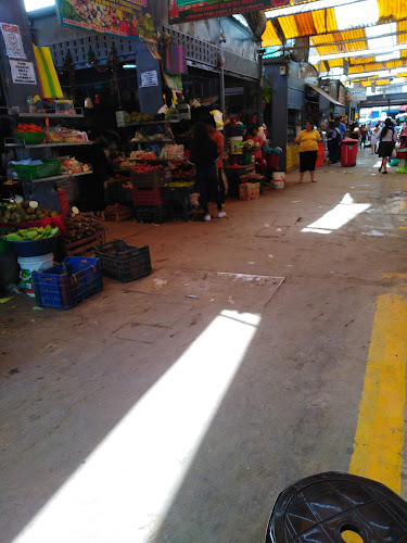 Mercado Los Nisperos