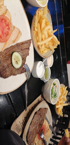 El Mesón, Pollos y Parrillas - Jauja