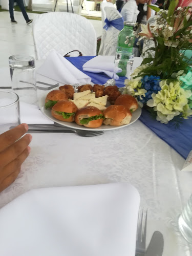 Opinii despre Eventos casablanca chosica în Lurigancho - Gastronomía y hostelería