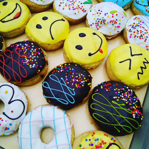 PANADERIA PASTELERIA SAN PEDRO - Lima