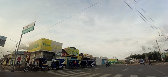 Opinii despre Frontis Mercado 3 De Octubre în Chimbote - Gastronomía y hostelería