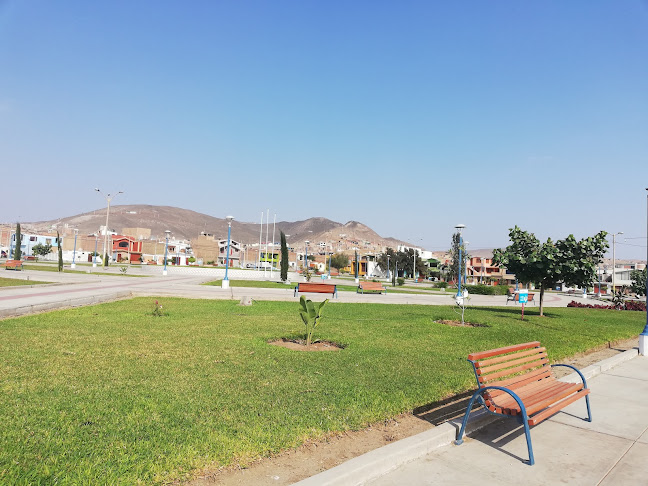 Chifa - polleria - restaurante "el amistoso" - Huacho