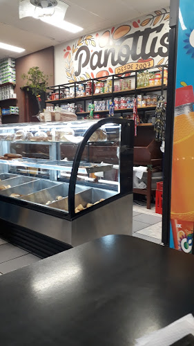 Opinii despre Panottis Panaderia Pasteleria Y Bodega SRL în Chiclayo - Gastronomía y hostelería
