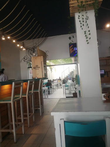 Manu - Barra Cevicheria - Gastronomía y hostelería