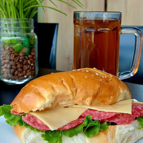 VXC3+CFM, Victor Raul Haya de la Torre, Víctor Larco Herrera 13009