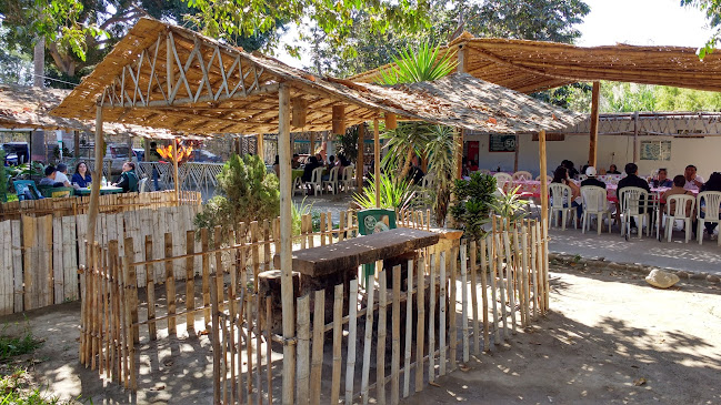 Av. Bolivar S/N, Casma 02661