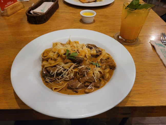 Opinii despre Sofá Café Magdalena în Magdalena del Mar - Gastronomía y hostelería