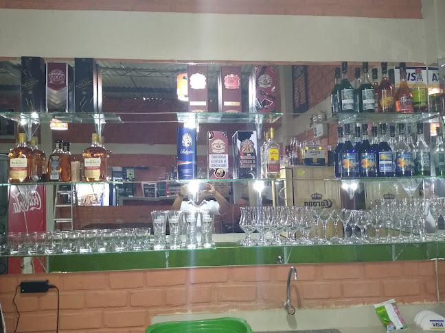 Pollería Entre Brasas - Colán