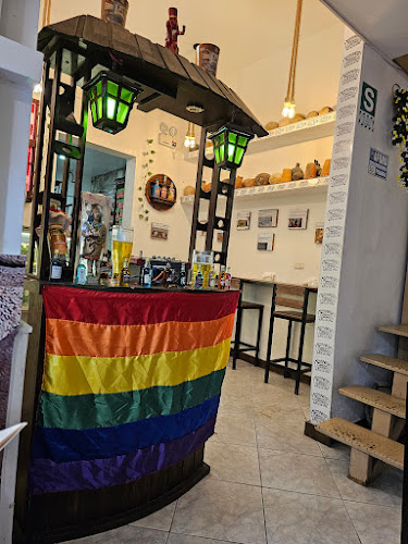 SANTO PAN - Sangucheria Criolla