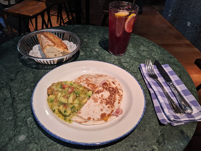 Cost.ª de San Andrés, 12, Centro, 28005 Madrid, España