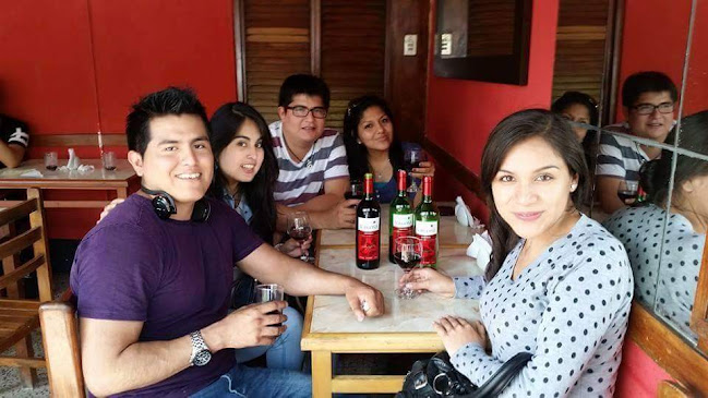 Av. Gral. Juan Antonio Álvarez de Arenales 1445, Lima 15001