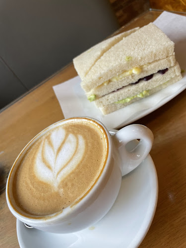 Opinii despre Sol & Cafe Coffee House în Jaén - Gastronomía y hostelería