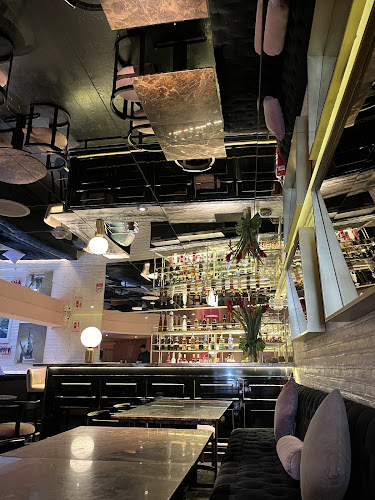 BOTTEGA DASSO - San Isidro