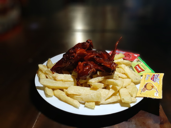 Chato's BAR & GRILL - Gastronomía y hostelería