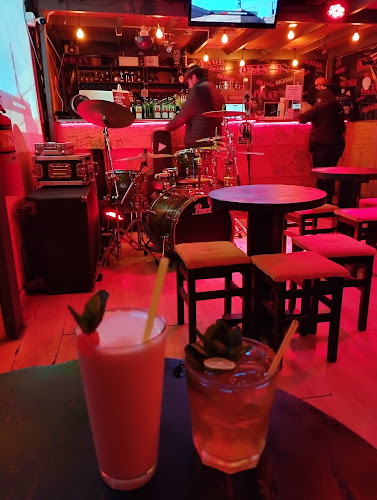 ORANGE, ROCK CAFE - Tacna