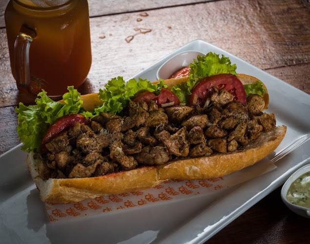 Ají Dulce Café - Comida Venezolana - Víctor Larco Herrera