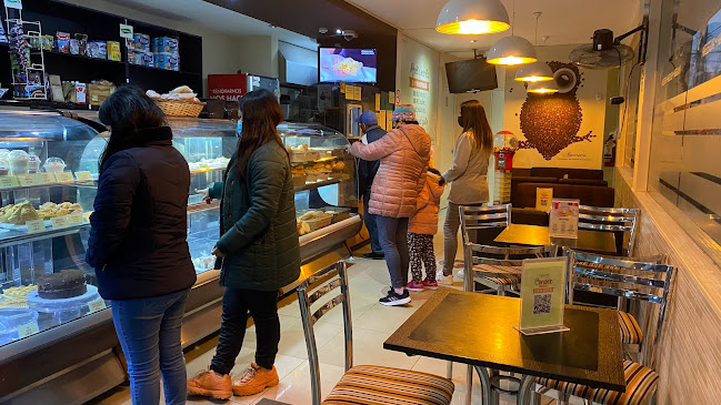 Amaretto Panadería Heladería Pastelería