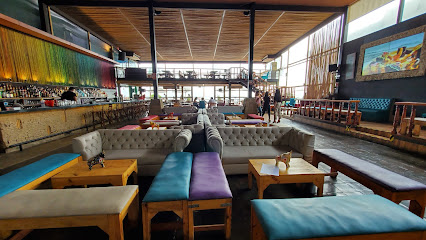 Qincha Bar Resto Arte