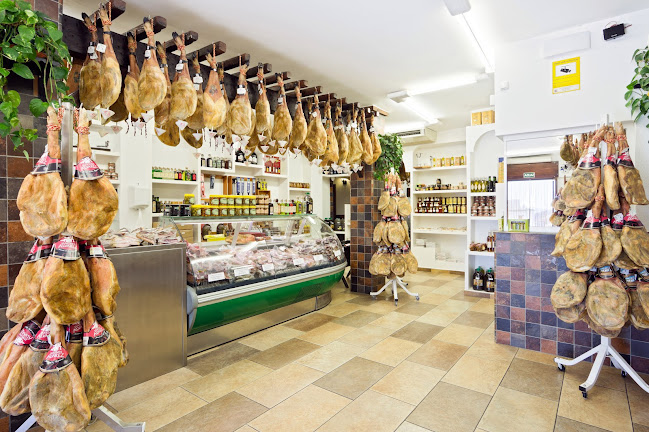 C. Real, 48, 18417 Trevélez, Granada, España